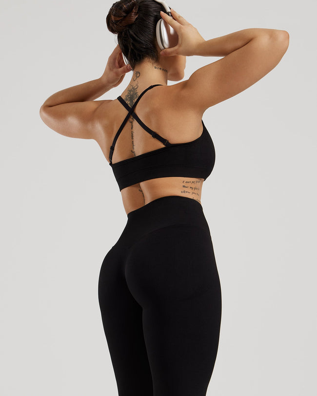 Motion Seamless Straight Neck Bra | Black