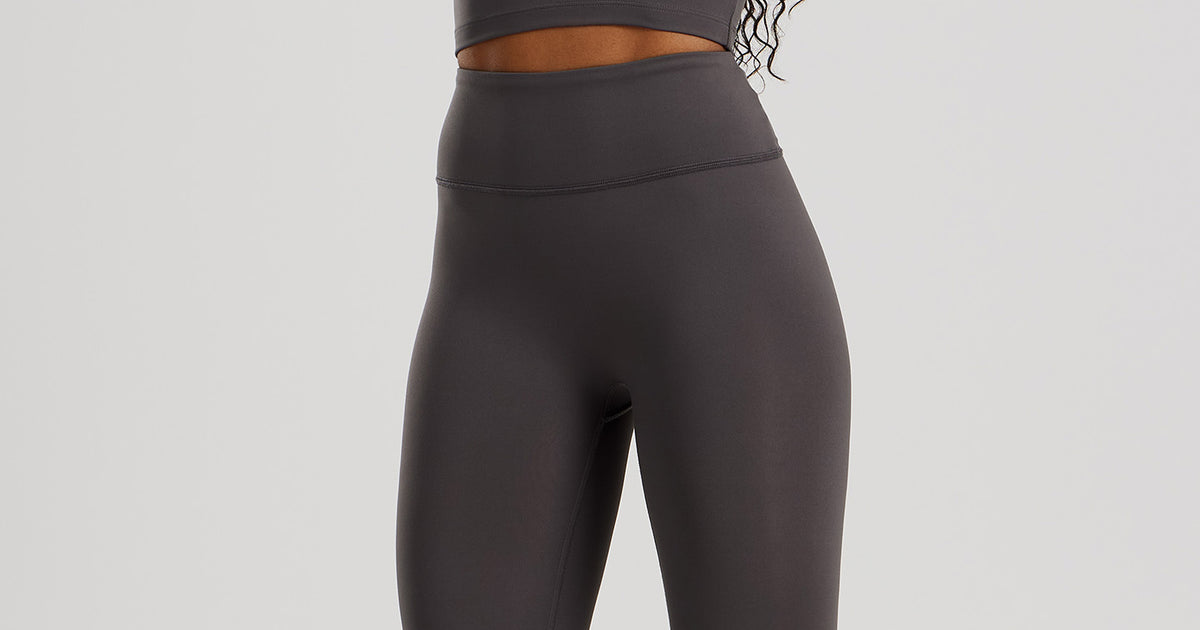PERFECT FORM LEGGINGS plus Mサイズ黒　新品未使用 Define 2.0 Seamless Scrunch Leggings - Black | Women's Best