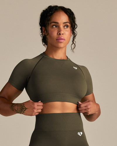 Power Short Sleeve Crop Top | Dark Olive (1/8)