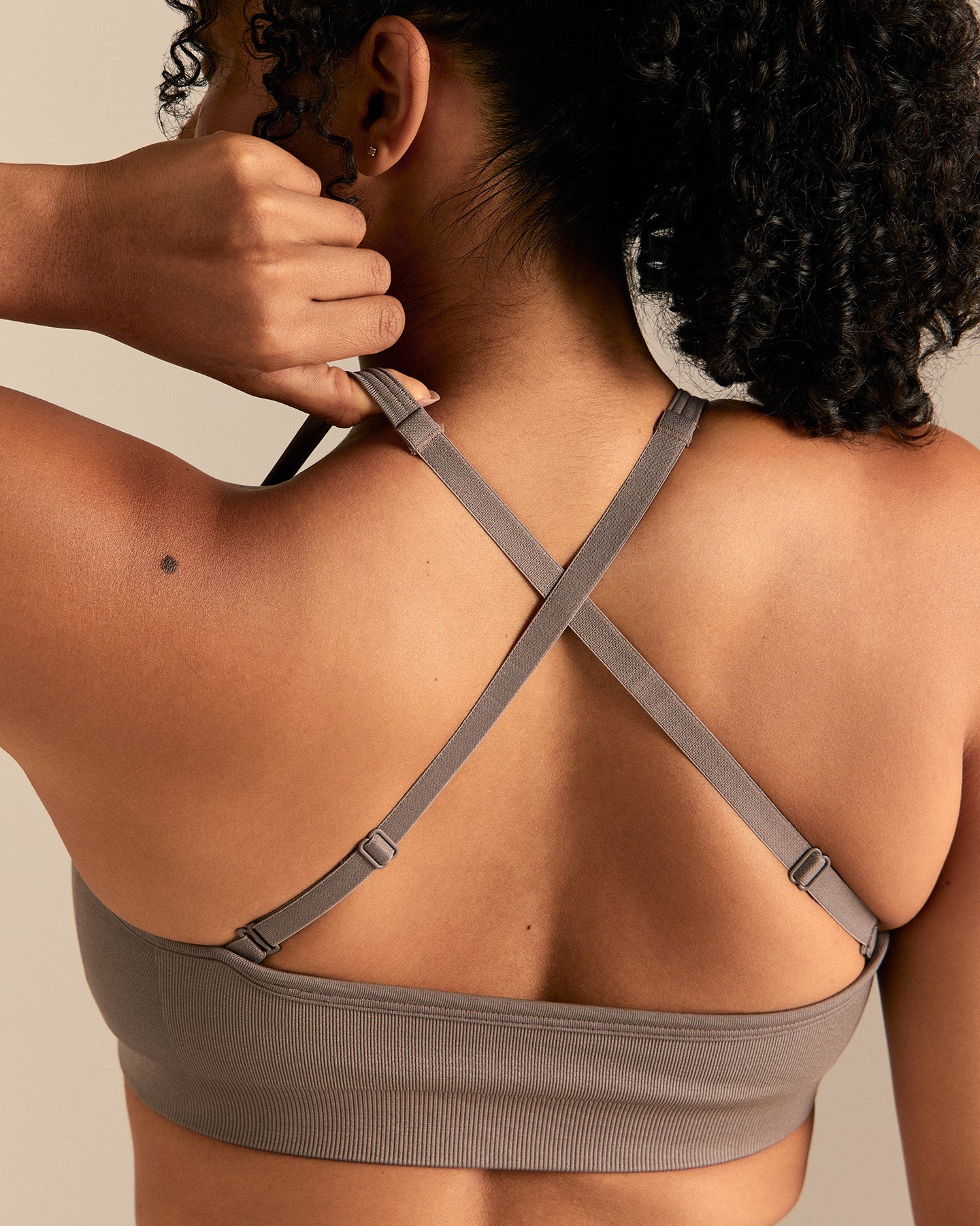 Motion Seamless Straight Neck Bra | Taupe Grey