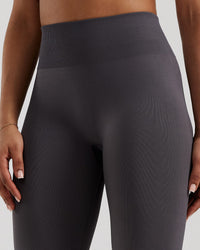 Define Scrunch Seamless 7/8 Leggings | Graphite