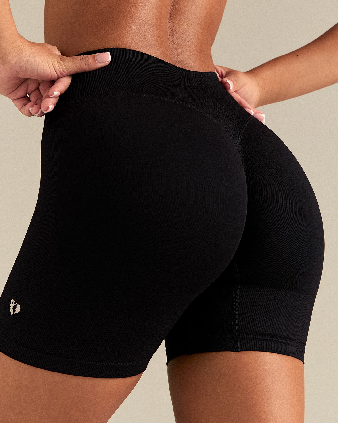 Emphasize 5" Shorts | Black