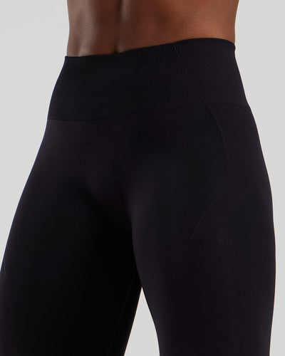 Define 2.0 Seamless Scrunch Leggings - Black | Women's Best