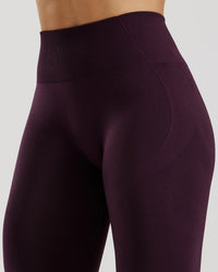 Define 2.0 Seamless Scrunch Leggings | Midnight Plum