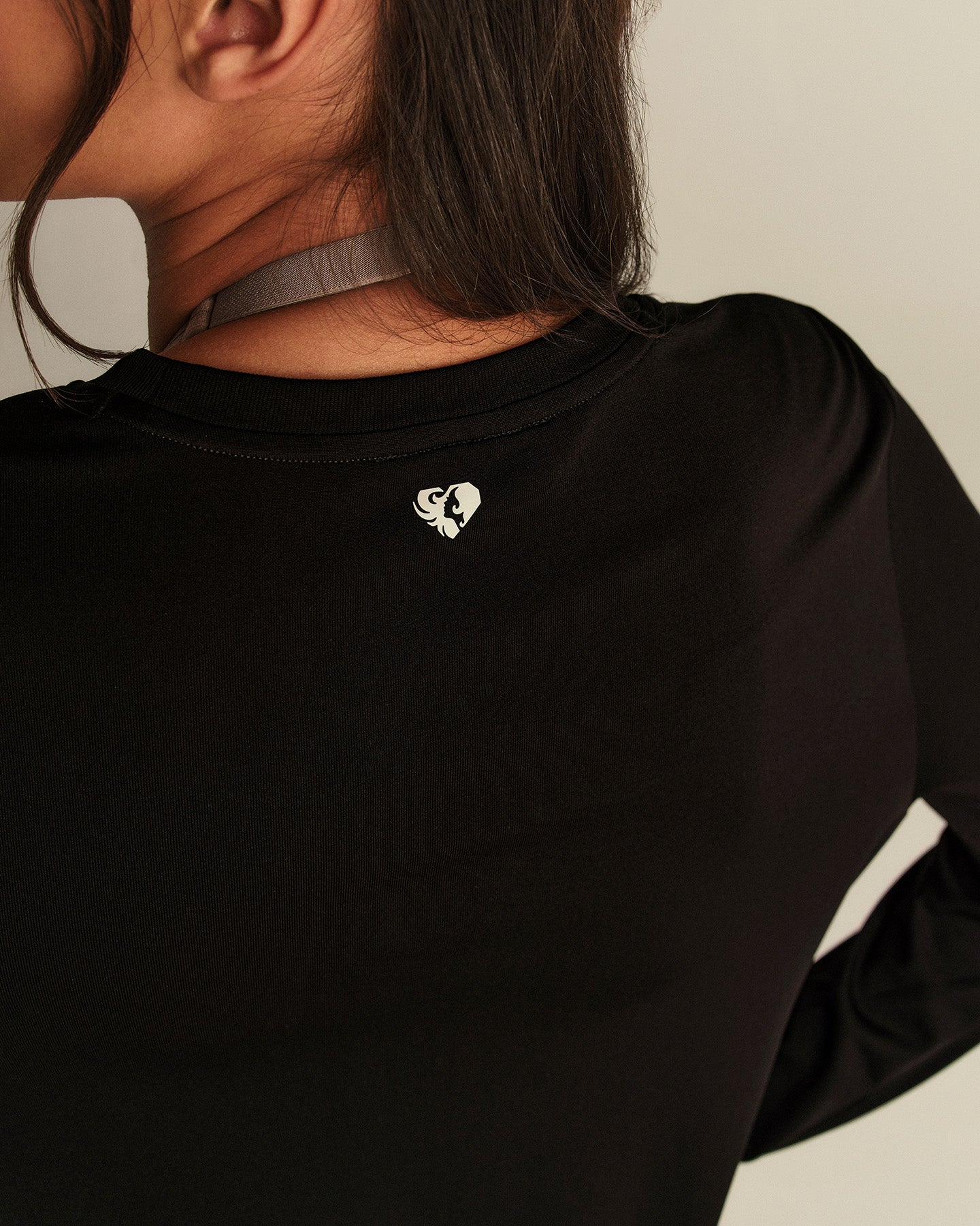 Lightweight Seamless Long Sleeve T-Shirt | Black