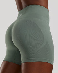 Define 2.0 Seamless Scrunch 4" Shorts | Sage