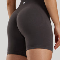 Define 2.0 Seamless Scrunch 6" Shorts | Graphite