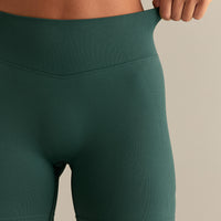 Emphasize 5" Shorts | Evergreen