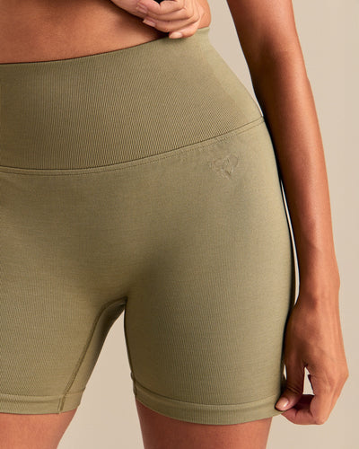 Motion Seamless Shorts | Willow
