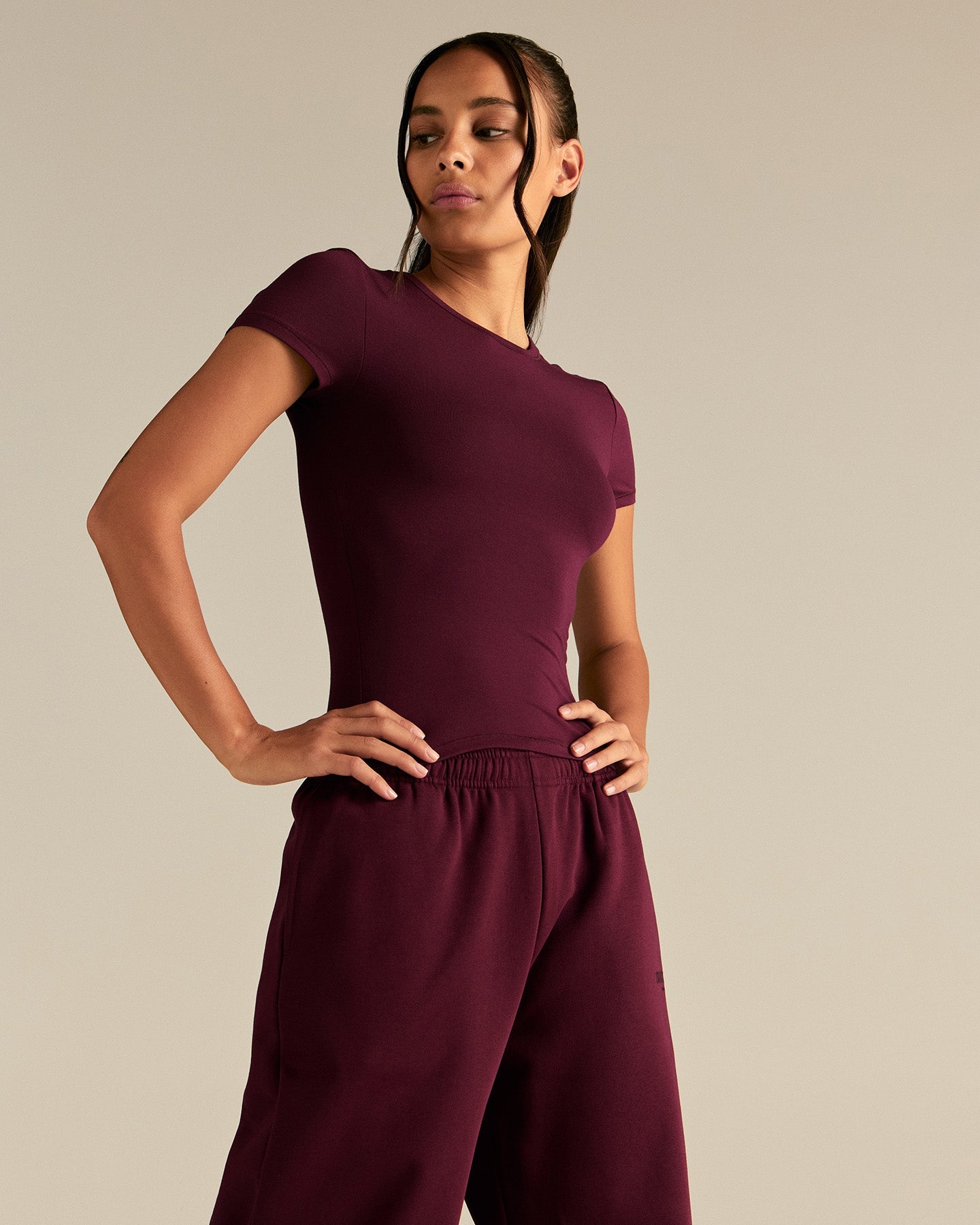 Smooth Contour Midi Short Sleeve T-Shirt | Merlot