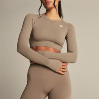 Power Seamless Long Sleeve Crop Top | Taupe Grey