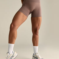 Define 2.0 Seamless Scrunch 4" Shorts | Mocha