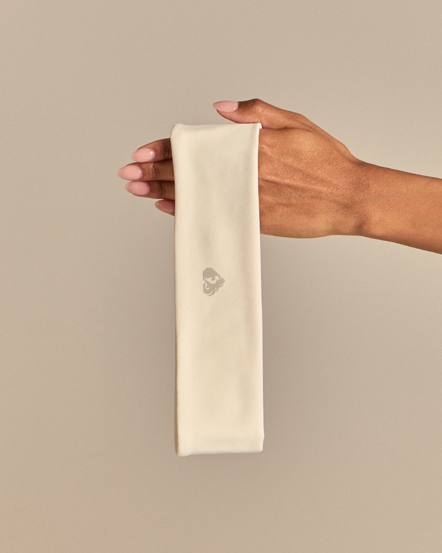 Essential Headband | Coconut White (2/6)