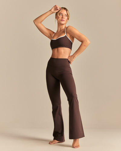 FormFlex High Waist Flared Pants | Cocoa Powder (3/6)
