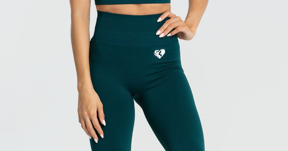 The Perfect Form Leggings in Green – watts that trend